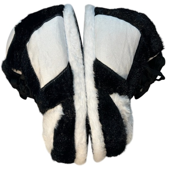 Nike Fluffy Black/white Slippers, Fits size 36-46, NWOT - Picture 4 of 7